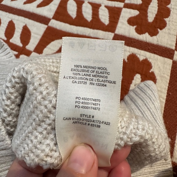 Aritzia Babaton Emporia Cable-knit Merino Wool Sweater Vest L NWOT - Picture 8 of 8